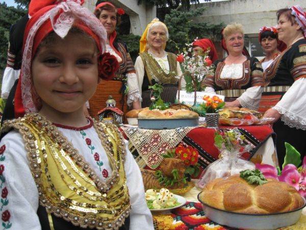 великденска изложба извор